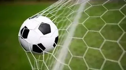 《独家揭秘！拜仁誓以破例合同力挽英格兰神锋，抗衡巴萨狂热追求》